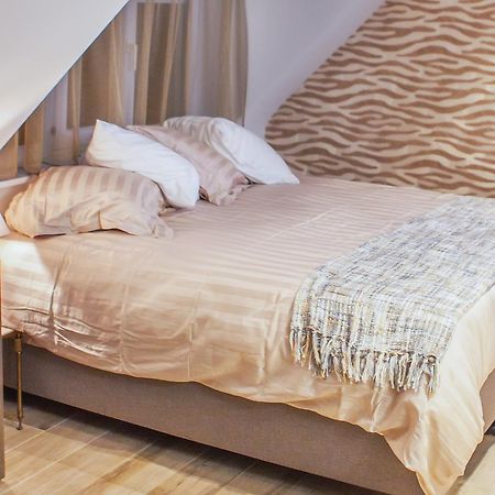 Sable D'O -Vlak Aan De Zee- Bed and Breakfast Mariakerke  Εξωτερικό φωτογραφία