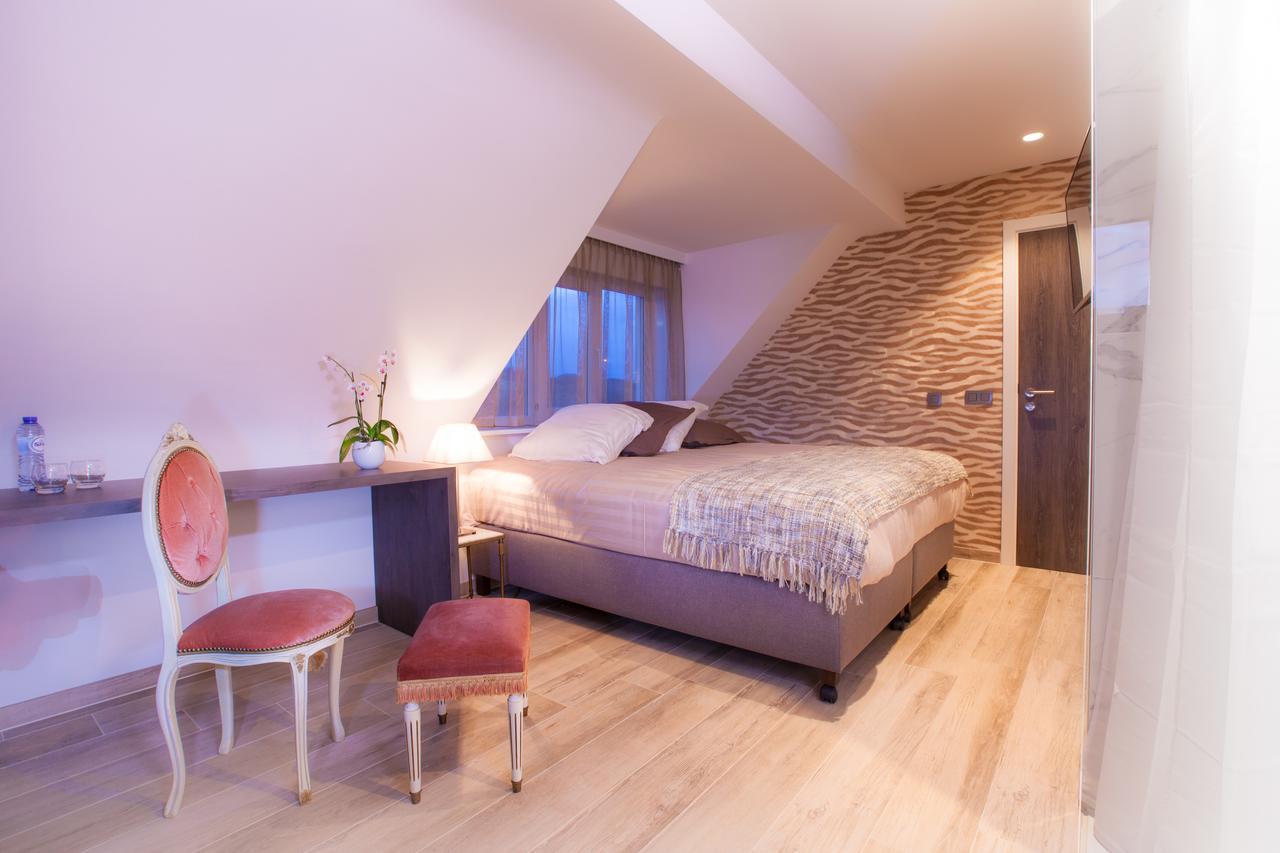Sable D'O -Vlak Aan De Zee- Bed and Breakfast Mariakerke  Εξωτερικό φωτογραφία